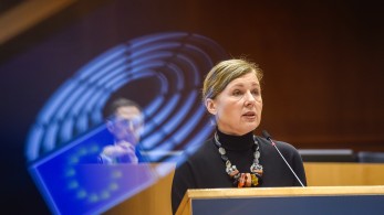 Βιέρα Γιούροβα: γκρέμισε την ανθελληνική προπαγάνδα για το κράτος δικαίου και τα ΜΜΕ Βιέρα Γιούροβα: γκρέμισε την ανθελληνική προπαγάνδα για το κράτος δικαίου και τα ΜΜΕ
