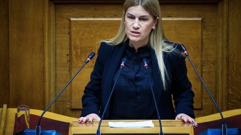 Βολουδάκη σε Μπάρκα για τον ΟΠΕΚΕΠΕ: «Μιλάτε εσείς για σκάνδαλα με 13-0 καταδίκες»