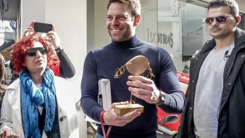 Κασσελάκης: ανέβασε βίντεο με τις «προτάσεις μας» για το Πανεπιστήμιο, ενώ ο Φάμελλος μιλούσε στη Βουλή