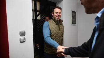 Στρατιωτική θητεία σε VIP μονόκλινο για τον Στέφανο Κασσελάκη