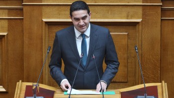 Όσα δεν πιάνει ο Κατρίνης... τα κάνει κρεμαστάρια