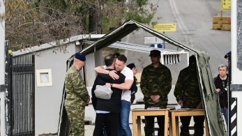 Ο Κασσελάκης προτείνει κατάργηση της θητείας, αλλά δηλώνει υπερήφανος που θα… υπηρετήσει Ο Κασσελάκης προτείνει κατάργηση της θητείας, αλλά δηλώνει υπερήφανος που θα… υπηρετήσει
