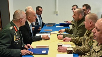 Ο Νίκος Δένδιας στη συνάντηση της ομάδας επαφής για την άμυνα στην Ουκρανία