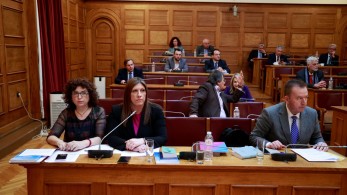 Στην ολομέλεια θα συνεχιστεί η συνεδρίαση της επιτροπής για τα Τέμπη