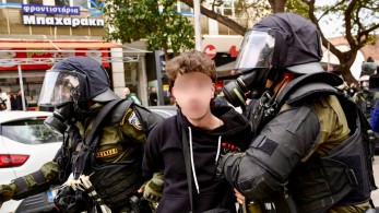 Θεσσαλονίκη: τέσσερις προσαγωγές για τα επεισόδια στην πορεία για τα Τέμπη