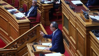 Κόντρα Βορίδη-Φάμελλου για τα Τέμπη: «Καταθέστε πρόταση για σύσταση προανακριτικής επιτροπής»