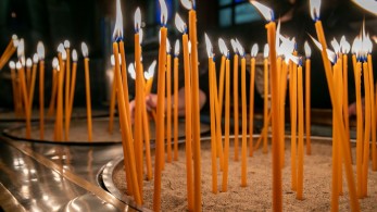 Πέθανε ο Κώστας Μοναχός – Θλίψη για τον τραγουδιστή του λαϊκού πενταγράμμου (video)