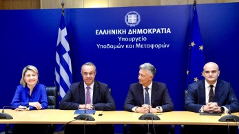 Χρήστος Σταϊκούρας: Υπογράφηκε η σύμβαση για 200 λεωφορεία φυσικού αερίου