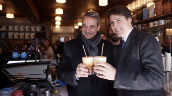 Καναδάς: Μητσοτάκης-Τριντό ήπιαν καφέ κι έφαγαν ντόνατς σε κατάστημα ομογενών