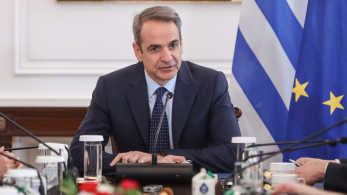 Αύξηση κατώτατου μισθού: πώς επηρεάζονται τριετίες και επιδόματα