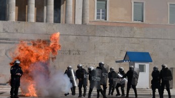 Επεισόδια στο εκπαιδευτικό συλλαλητήριο-Τουλάχιστον 3 τραυματίες