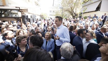 Περιοδεία του Κυριάκου Μητσοτάκη στο Μοσχάτο: ψήφος εμπιστοσύνης των πολιτών