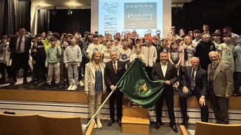 Θεσσαλονίκη: Έλληνες μαθητές Γαλλικών Σχολείων με φόρα προς τους Ολυμπιακούς Αγώνες του Παρισιού