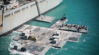 ΗΠΑ: φτιάχνουν πλωτή πλατφόρμα 500 μέτρων για την ανθρωπιστική βοήθεια στη Γάζα