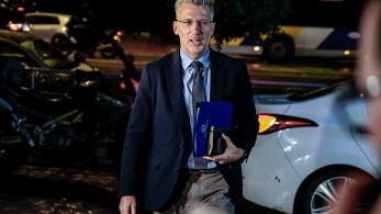 Σκέρτσος εκθέτει Κασσελάκη για το πόθεν έσχες: Εκτός από «πλακίτσα», πουλάτε και «τρελίτσα»