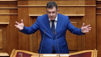 Άγρα ψήφων με νταηλίκια από ακροδεξιούς Άγρα ψήφων με νταηλίκια από ακροδεξιούς