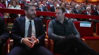 «Μήλον της Έριδος» μεταξύ ΠΑΣΟΚ-ΣΥΡΙΖΑ οι υποκλοπές