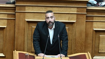 Αποχωρεί από τους Σπαρτιάτες ο βουλευτής Γιώργος Μανούσος