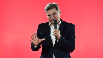 Φαραντούρης: Σκέφτομαι να είμαι υποψήφιος για την ηγεσία του ΣΥΡΙΖΑ