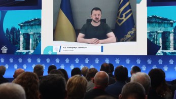 Οικονομικό Φόρουμ Δελφών-Ζελένσκι: «Ο Πούτιν πρέπει να χάσει το στοίχημα»