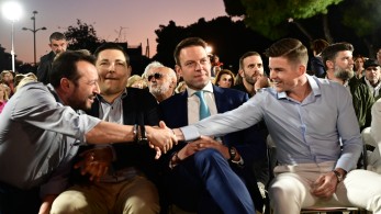 Πες μας κάτι και για τις εταιρείες, Στέφανε, κι ας μην είμαστε… λογιστές σου