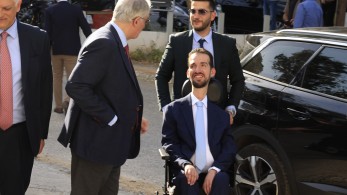 Βίαιη εισβολή αριστερών φοιτητών σε εκδήλωση για τον σχολικό εκφοβισμό με ομιλητή τον Στέλιο Κυμπουρόπουλο