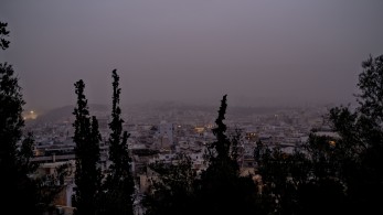 Αφρικανική σκόνη: ύφεση από το απόγευμα - Συστάσεις του υπουργείου Υγείας στους πολίτες