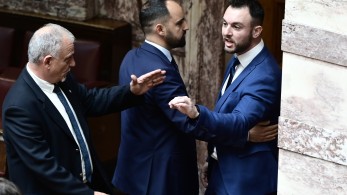 Φλώρος: «Ουδέποτε τον γρονθοκόπησα» αναφέρει στο υπόμνημα που κατέθεσε