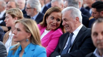 Ντόρα-Αβραμόπουλος: οι παλιές φιλίες δεν ξεχνιούνται