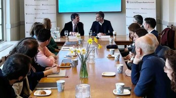 Συνάντηση Μπακογιάννη με νέους στο Χάρβαρντ