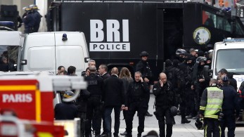 Συνελήφθη ο άνδρας που απειλούσε να ανατιναχτεί στο ιρανικό προξενείο στο Παρίσι