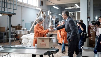 Κυριάκος Μητσοτάκης: Στόχος να συγκλίνουμε μισθολογικά με την Ευρώπη