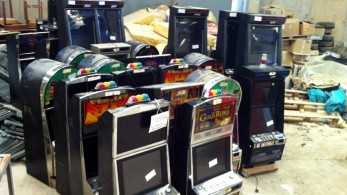 Έφοδος της Αστυνομίας σε στέκι παράνομου τζόγου-11 συλλήψεις και κατάσχεση ηλεκτρονικών υπολογιστών