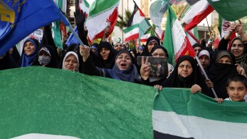 Οσο και να θέλουν οι ψεκασμένοι θεούσοι, η Ελλάδα δεν πρόκειται να γίνει Ιράν