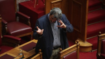 Πολάκης: επιμένει στις χυδαίες συκοφαντίες σε βάρος του Κατρούγκαλου