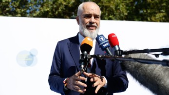 Έντι Ράμα: ο ανθέλληνας «γείτονας» με τις ύποπτες συναλλαγές