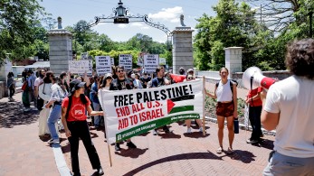 ΗΠΑ: το Κολούμπια ακυρώνει την αποφοίτηση ως συμπαράσταση στην Παλαιστίνη