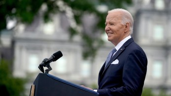 Τζο Μπάιντεν: Η Κάμαλα Χάρις πήρε «εξαιρετική απόφαση» επιλέγοντας τον Τιμ Γουόλς