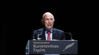 Κώστας Σημίτης για Φοίβο Ιωαννίδη: «Αφήνει ένα κενό ποιότητας στο πολιτικό προσωπικό της χώρας»