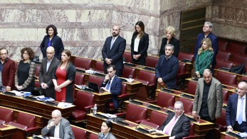 Νέα Αριστερά και Πλεύση Ελευθερίας σε... κοντράστ Νέα Αριστερά και Πλεύση Ελευθερίας σε... κοντράστ