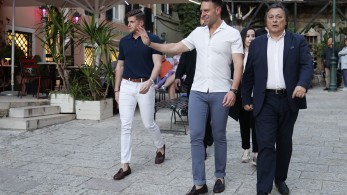 «Λαοθάλασσα» στην Κέρκυρα για τον αστακοκαραβοκύρη Κασσελάκη «Λαοθάλασσα» στην Κέρκυρα για τον αστακοκαραβοκύρη Κασσελάκη