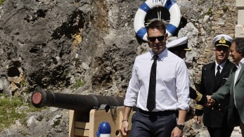 Ο Κασσελάκης με τη σκυλίτσα Farlie κήρυξε τον πόλεμο στις ελίτ Ο Κασσελάκης με τη σκυλίτσα Farlie κήρυξε τον πόλεμο στις ελίτ