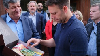 Κασσελάκης: ψηφοθηρική περιοδεία στη Βόρειο Ήπειρο