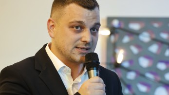 Πέτρος Μπελέρης: εξηγήσεις για το πώς και γιατί έγινε η «βίαιη» διακοπή της συνέντευξης του Φρέντι Μπελέρη