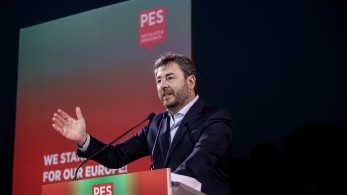 Νίκος Ανδρουλάκης: κινδυνεύει να γίνει η χλεύη του «εφοπλιστή» από το Μαϊάμι