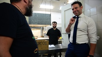 Ευρωεκλογές 2024: ο Κασσελάκης, το πόθεν έσχες και ο εμπαιγμός στον ελληνικό λαό