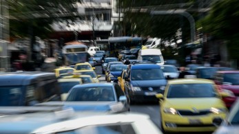 Βίντεο της ΕΛΑΣ για προσοχή στους δρόμους: Μην κοιτάς αλλού Βίντεο της ΕΛΑΣ για προσοχή στους δρόμους: Μην κοιτάς αλλού