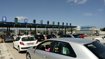 Καλύτερη η κατάσταση στην Αθηνών-Κορίνθου, πάνω από 84 χιλιάδες οχήματα έφυγαν από την Αττική σήμερα