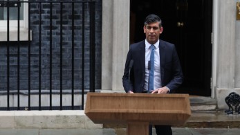 Βρετανία: εκλογές στις 4 Ιουλίου ανακοίνωσε ο Σούνακ - SkyNews: «Παίζει την καριέρα του»