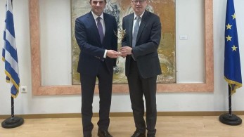 Mε τον πρόεδρο της Cosco συναντήθηκε ο Κώστας Σκρέκας